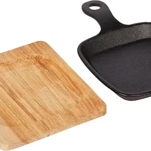 blackstone cast iron mini square skillet with wooden sizzler plate, 13cm perfect for sizzling, grilling, and serving bc14151