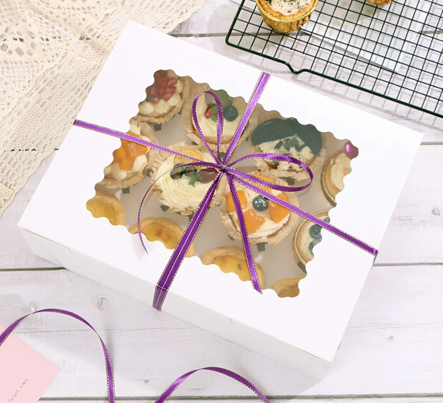 FUFU JOYFULHOME 12 pcs 12 Cavities Kraft Paper Cupcake Box with Inserts Cupcake Containers Bakery Cake Carriers for Home Dessert Shop (White)