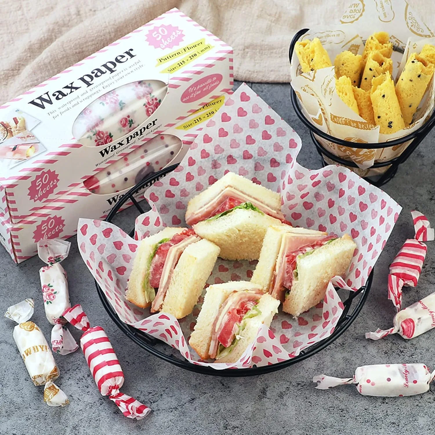 McMola 50 PCS Food Grade Wrap Paper, Heart Greaseproof Paper Waterproof Wax Paper Sheets Food Wrapping Liners Food Basket Paper Food Wrapping Tissue Sandwich Wrappers for Sweets Cakes Cheese Baking