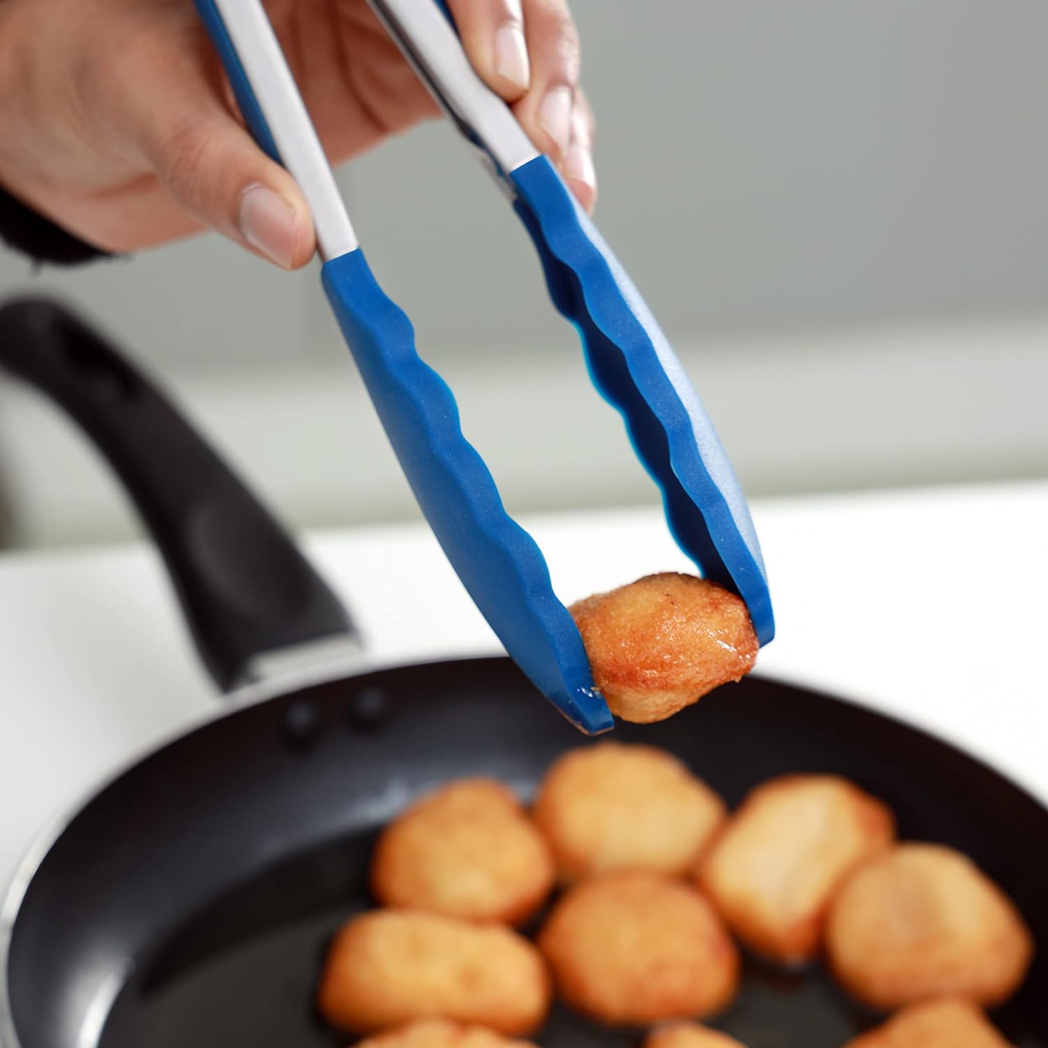 royalford silicone food tong, 27cm grade rf10656 stainless steel handle with easy grip & smart padlock system tong for serving, frying, cooking, multicolor