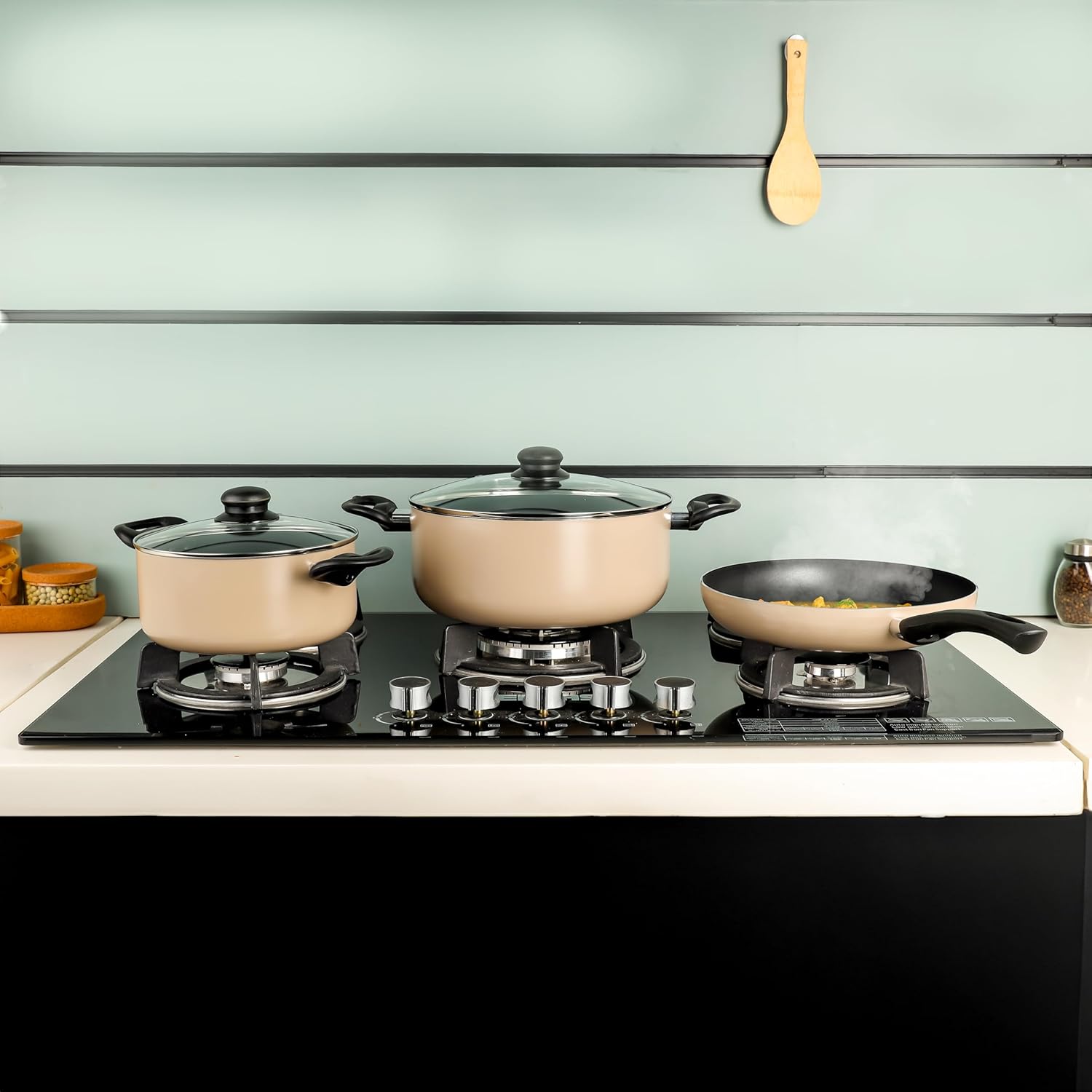 royalford 5 piece non stick cookware set rf11973 aluminum body with 3 layer coating cd base, bakelite handles and tempered glass lid