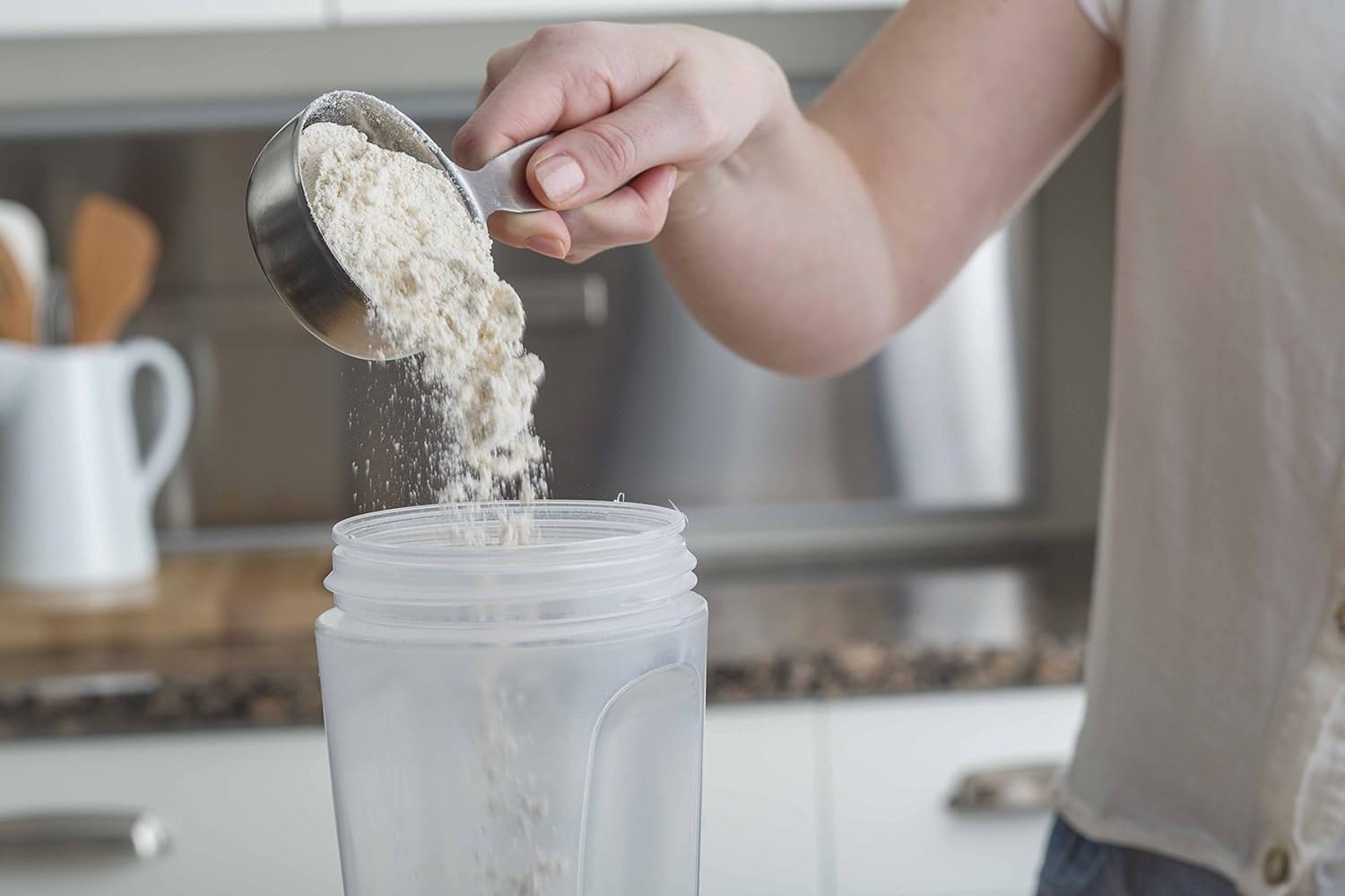 whiskware pancake batter mixer with blenderball wire whisk