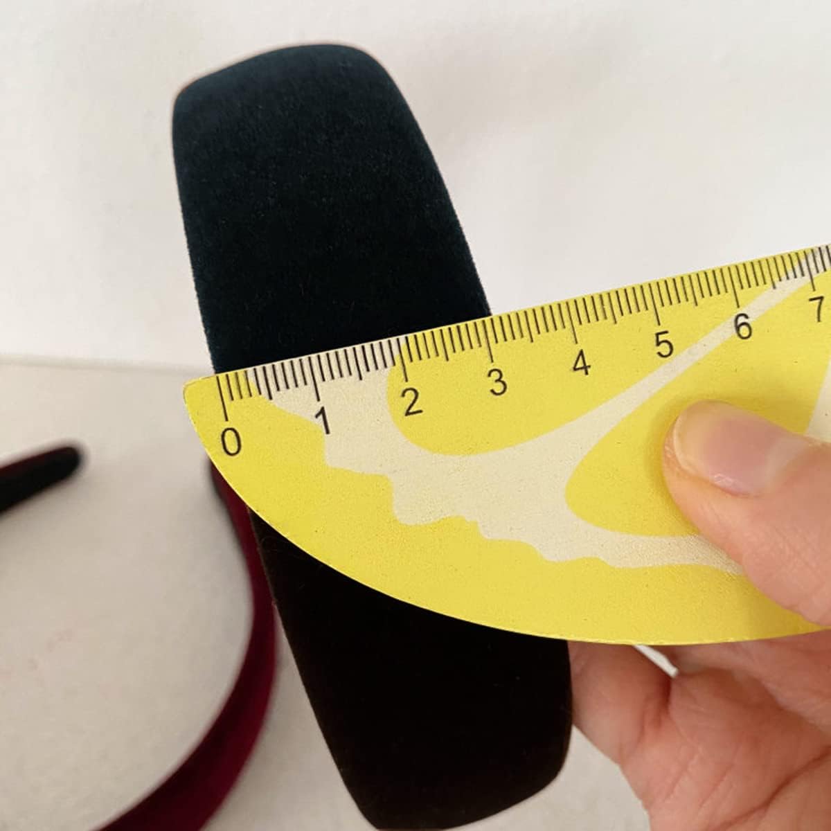 lvyeer black velvet padded headbands for women fashion non slip comfortable head bands for women (black, one size)