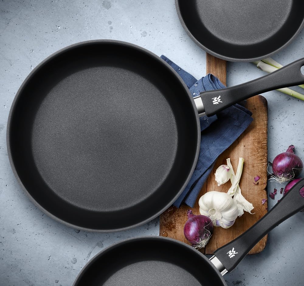 wmf devil 3 piece frying pan set 24, 20, 28 cm, induction, cromargan stainless steel coated, plastic handle