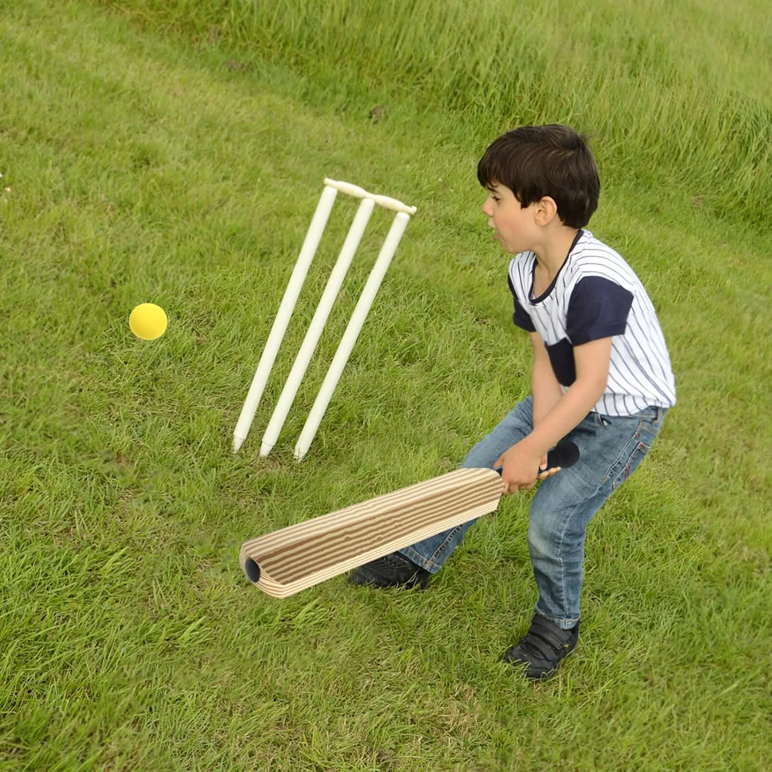 POPETPOP Cricket Bat and Ball : 22.79 in Kids Cricket Set EVA Cricket Bat with Ball Cricket Game Set for Adults Kids Beginners
