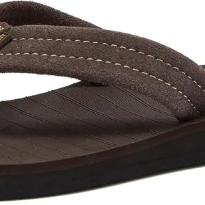 Quiksilver Men’s Carver Suede Sandals – soft, stylish flip-flops with cushioned comfort and beach-friendly grip for relaxed summer days in the UAE.