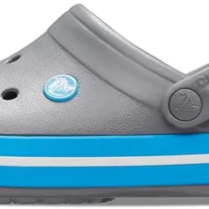 Crocs Classic Unisex Footwear – iconic slip-on clogs for men and women, offering breathable comfort and easy wear for casual lifestyles in the UAE.