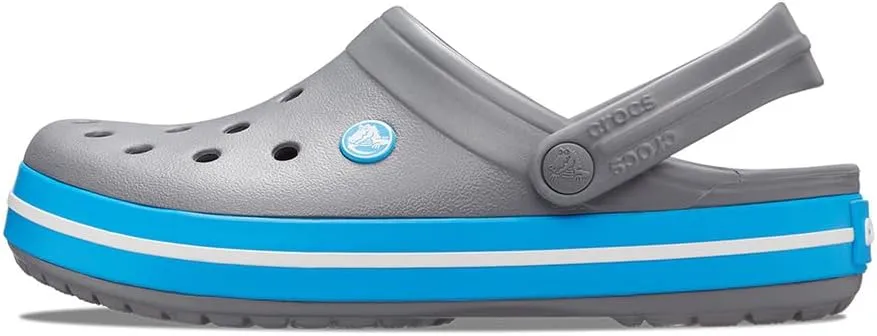 Crocs Classic Unisex Footwear – iconic slip-on clogs for men and women, offering breathable comfort and easy wear for casual lifestyles in the UAE.
