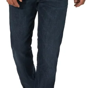 Lee men’s Extreme Motion jeans, straight tapered denim designed for comfort and flexibility, perfect for casual wear, daily use, and active lifestyle.
