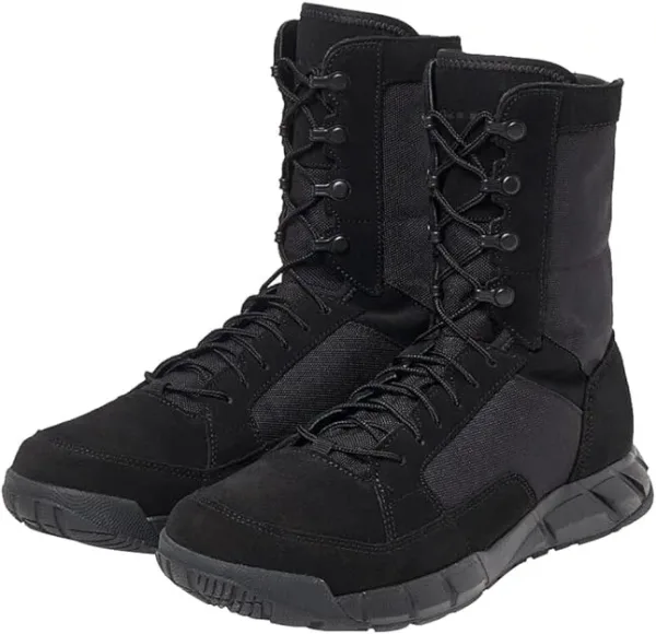 Oakley Men’s LT Assault Tactical Boots – lightweight military-style footwear with leather build and rugged grip for duty, combat, or outdoor tasks in the UAE.