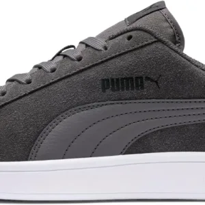 PUMA Smash Classic unisex casual sneakers in Dubai – stylish, durable, and comfortable shoes for men and women, perfect for everyday wear and casual outings.