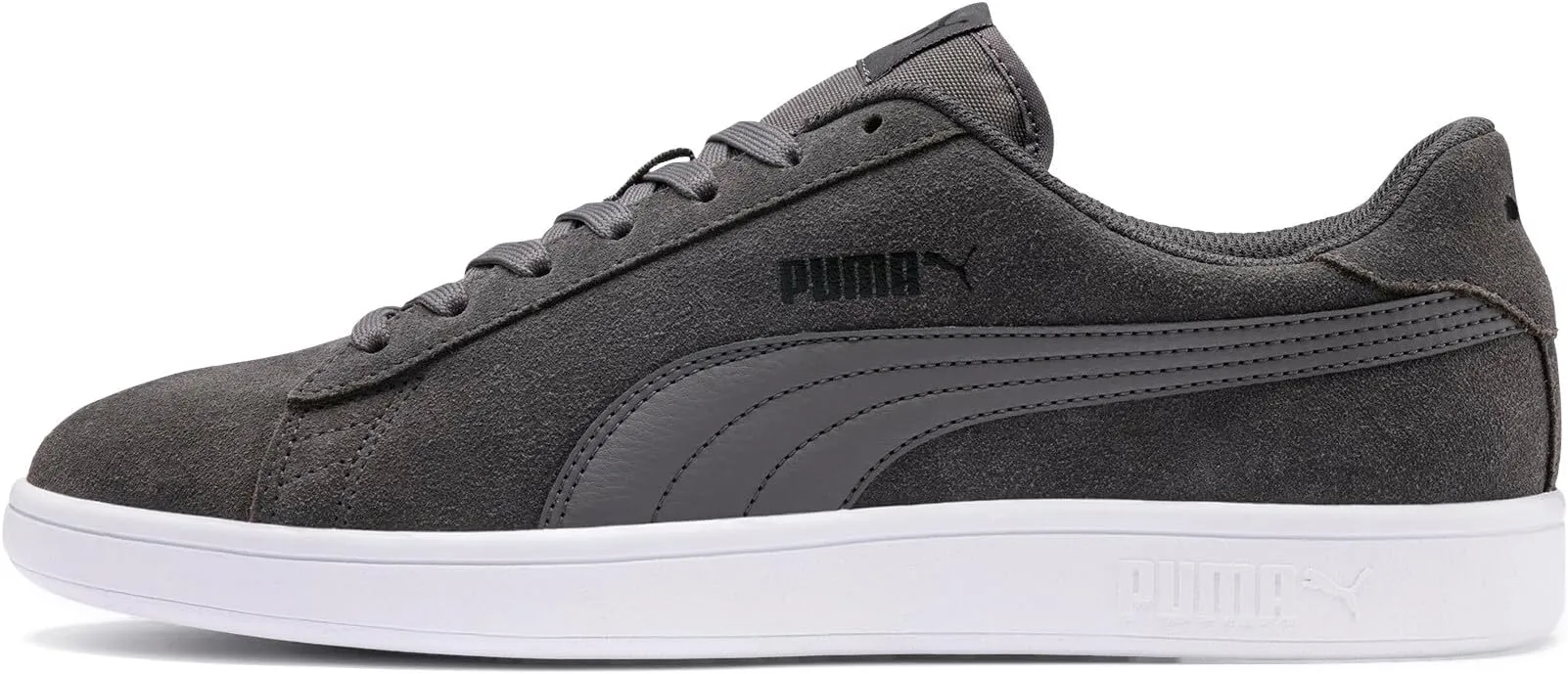 PUMA Smash Classic unisex casual sneakers in Dubai – stylish, durable, and comfortable shoes for men and women, perfect for everyday wear and casual outings.