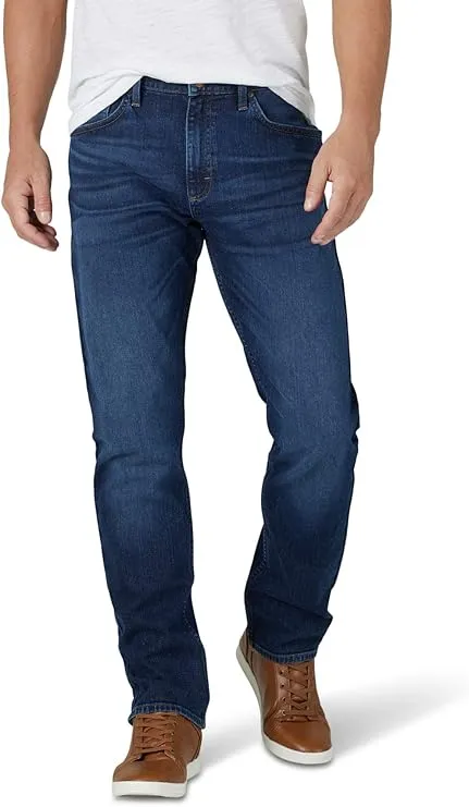 Wrangler Men’s Athletic Fit Jeans – Stretch Denim Pants for Men, Comfortable Slim Fit Jeans Ideal for Casual Outfits & Everyday Wear.