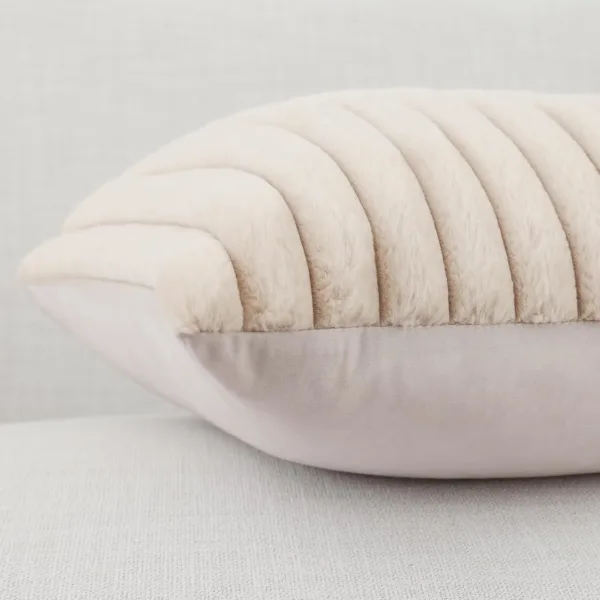 faux fur pillow 7