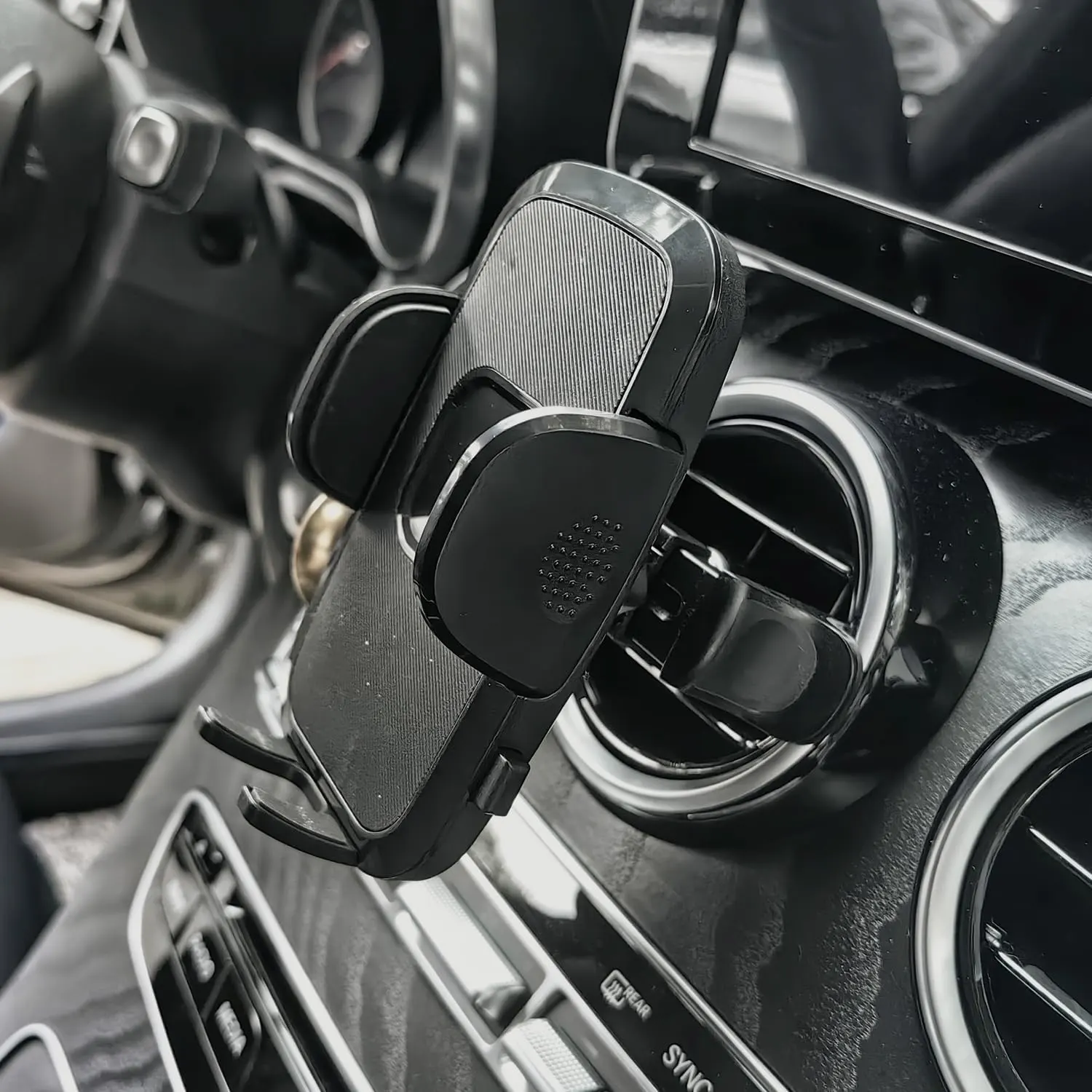 ford mustang phone mount 1