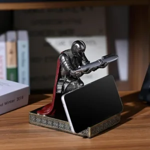 knight pen holder 3