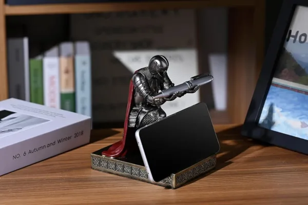 knight pen holder 3