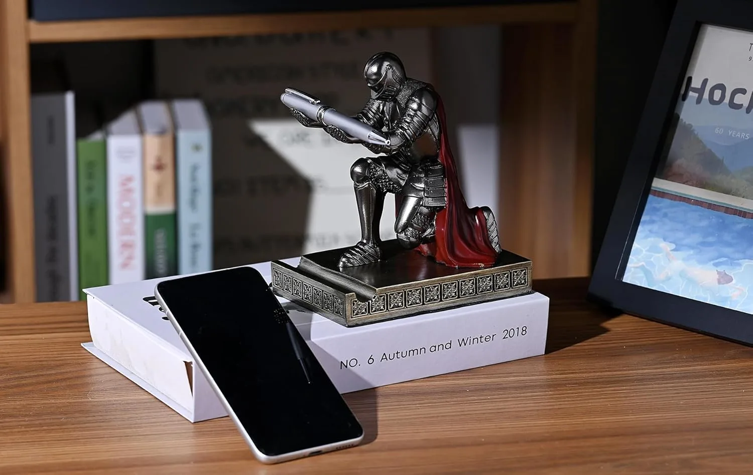 knight pen holder 4