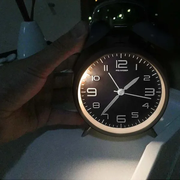 loud alarm clock twin 6