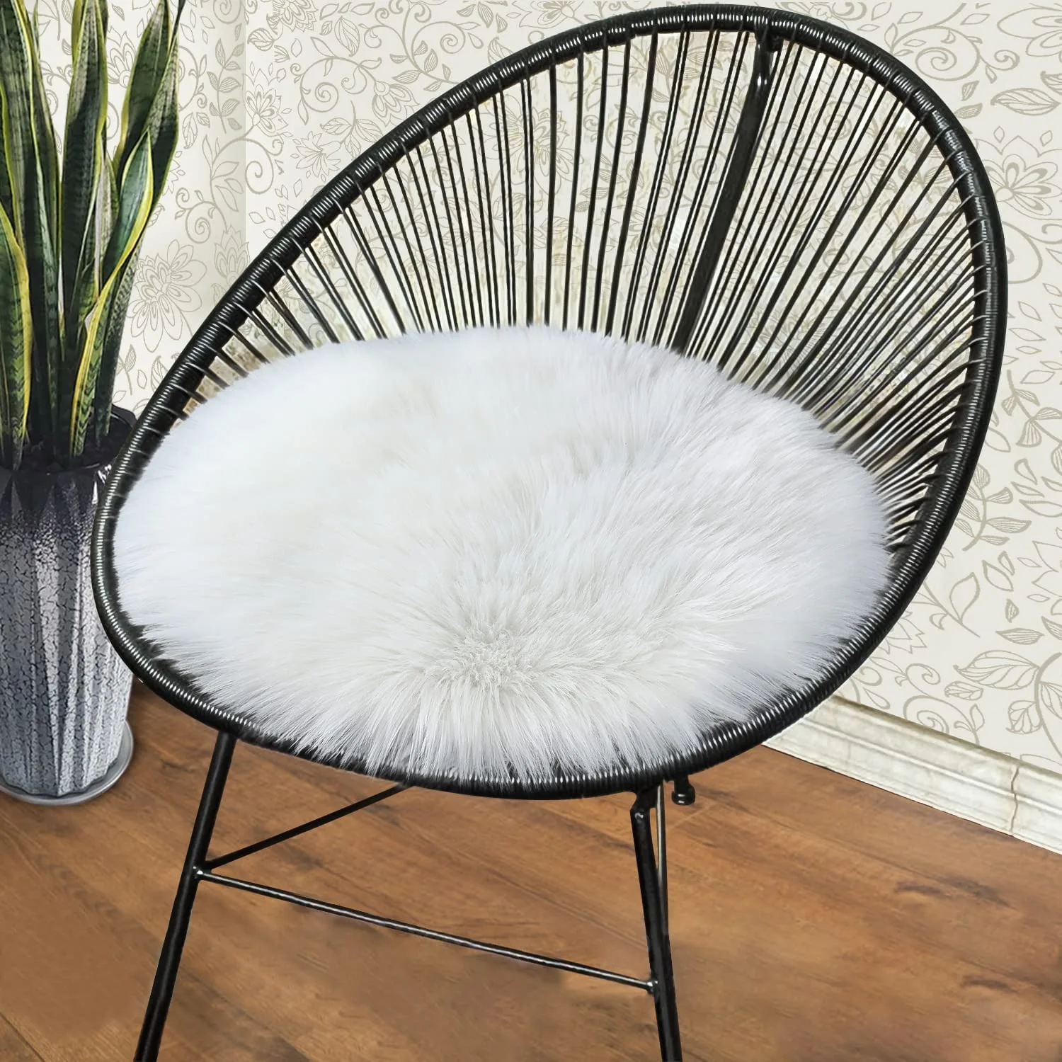 round fur chair cushion 1