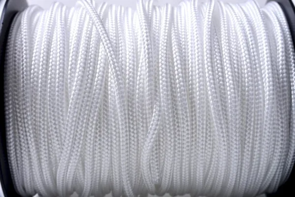 white blind cord 4
