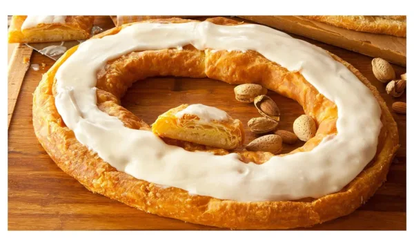 almond kringle pastry 1