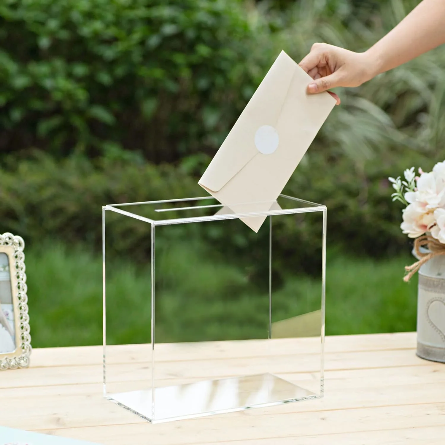 clear acrylic card box 4