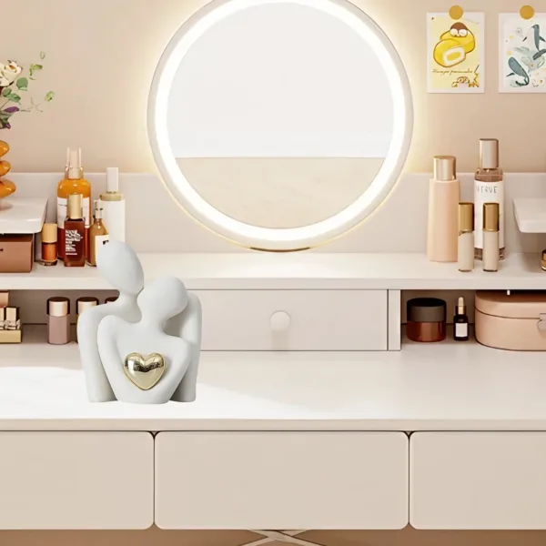 couple statue decor 7