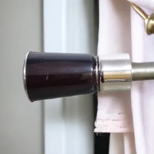 curtain finials brackets set 2