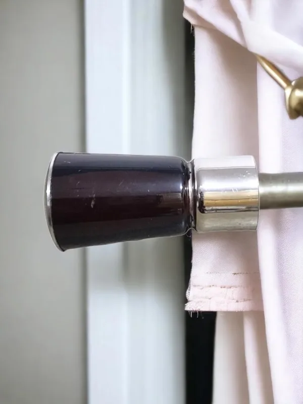 curtain finials brackets set 2