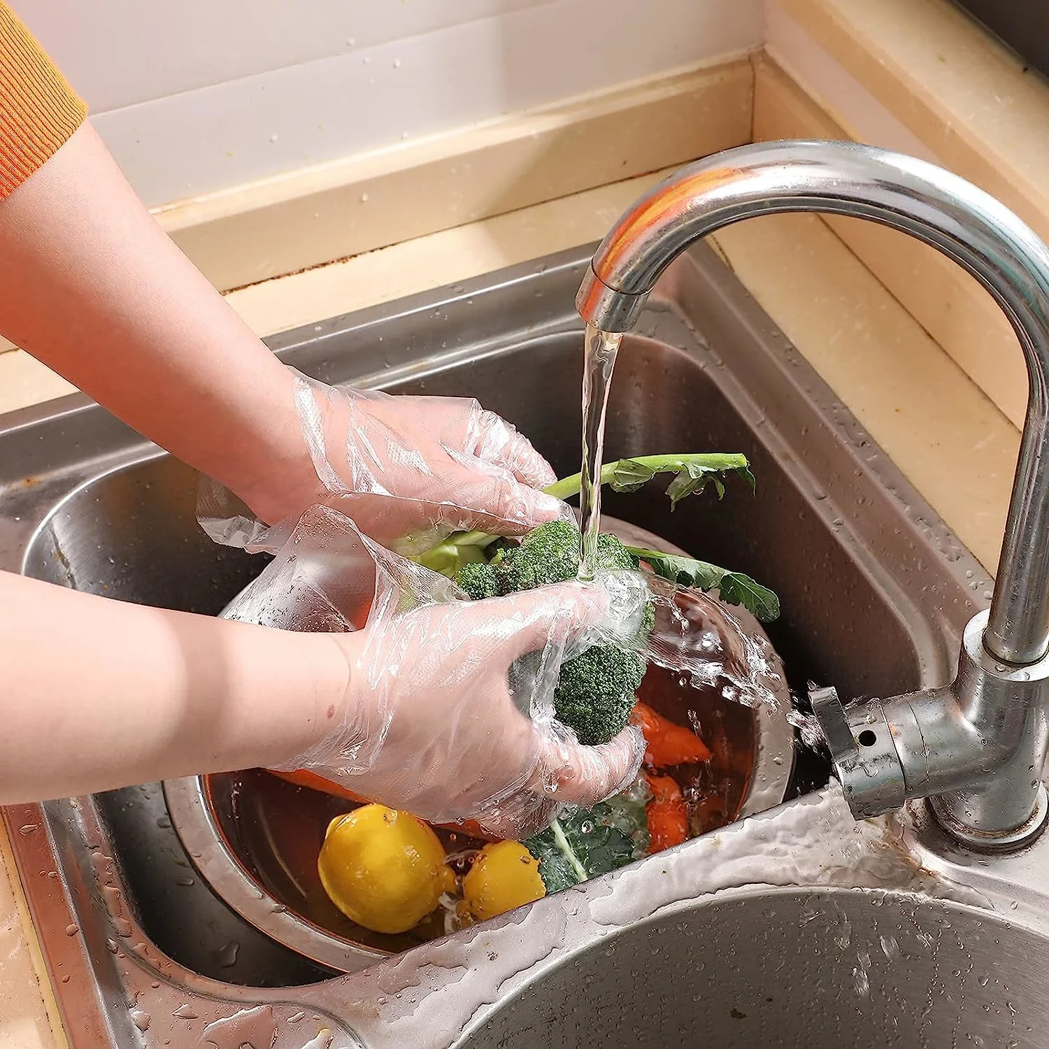 disposable gloves plastic food 4