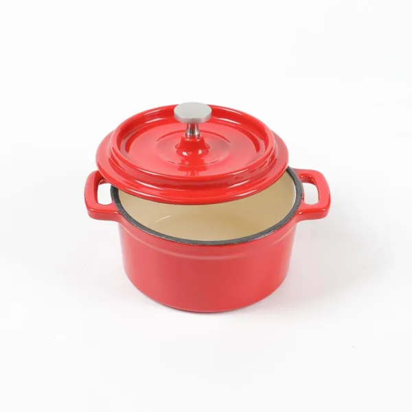 enameled cast iron cocotte 3