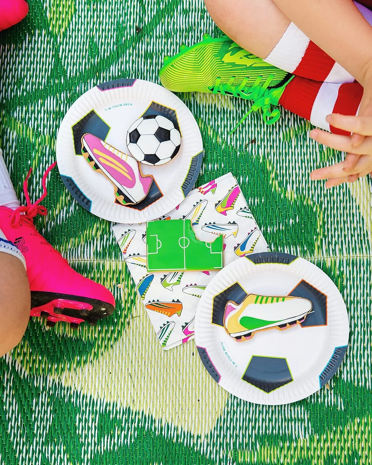 football party plates 4