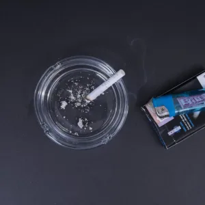 glass ashtray windproof 5