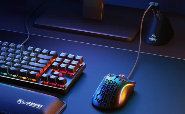 glorious mouse bungee 5