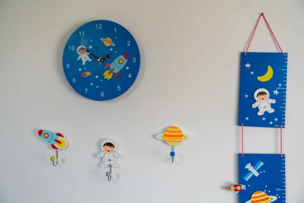 kids wall clock space 3
