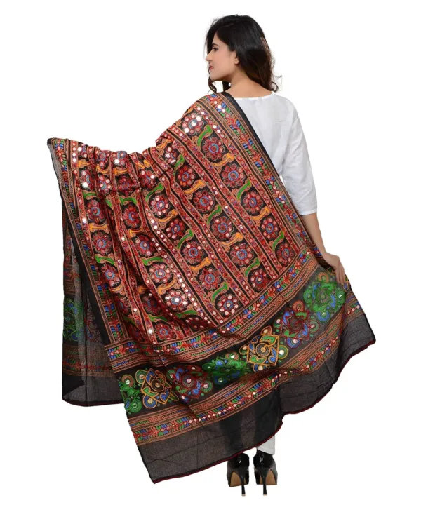 kutchi stole dupatta 3
