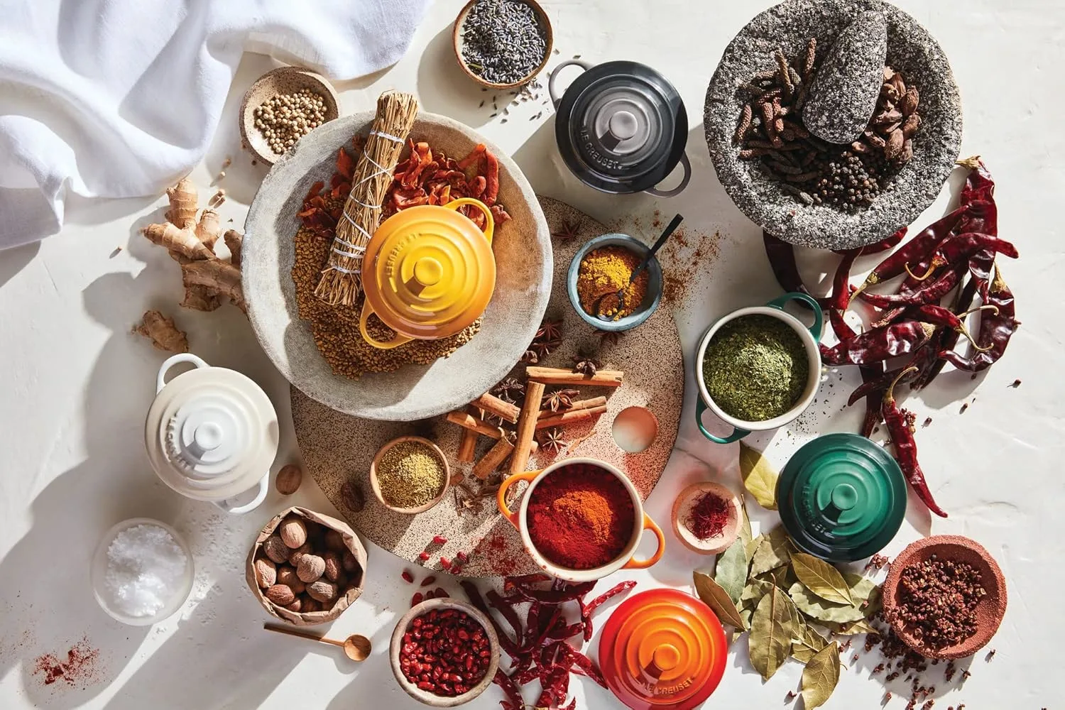 le creuset stoneware mini 6