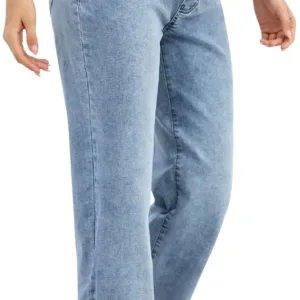 maternity jeans over belly 1