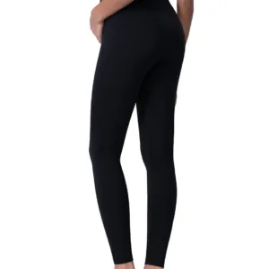 maternity leggings over belly 4