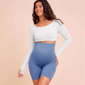 maternity shorts belly 5