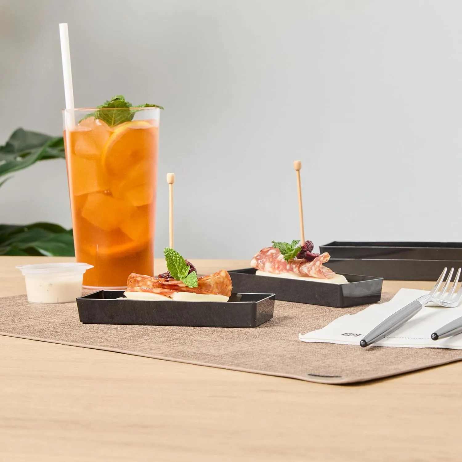 mini plastic appetizer plates 6