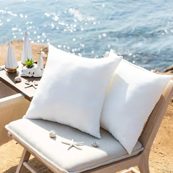 outdoor pillow inserts 3