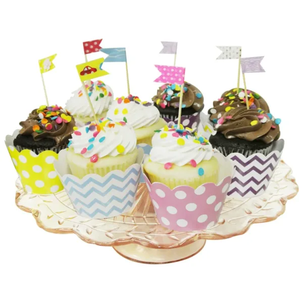 polka dot cupcake wrappers 4