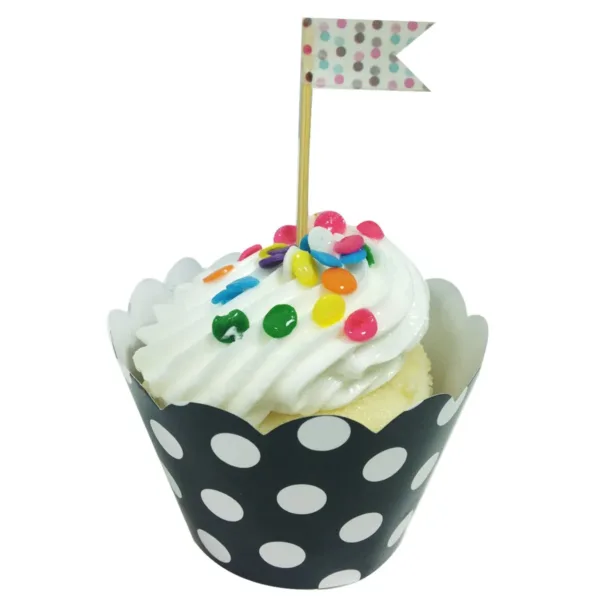 polka dot cupcake wrappers 6