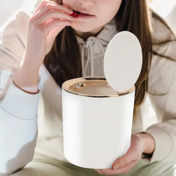 small trash can lid 6