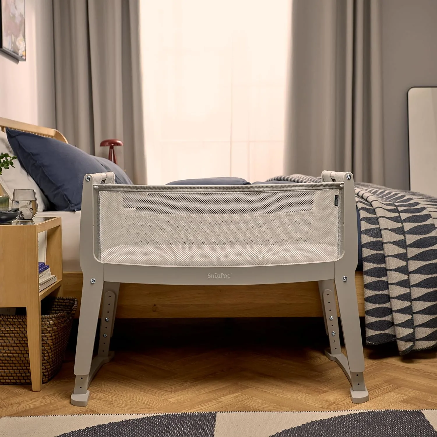 snuzpod studio bedside crib 3