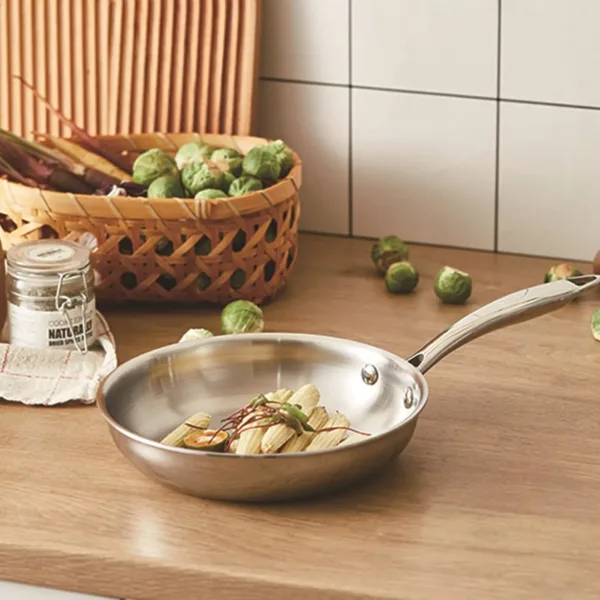stainless steel frying pan 3