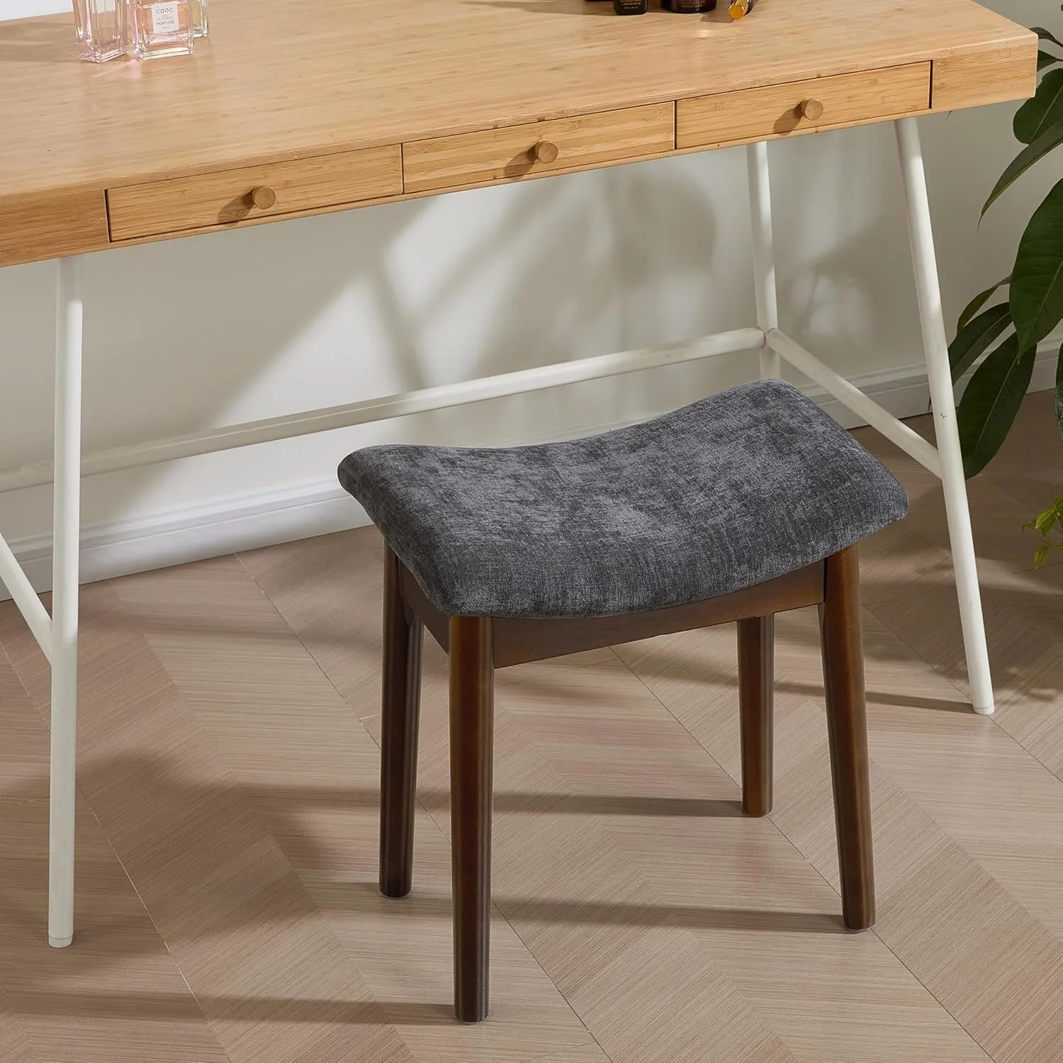 vanity stool saddle 2