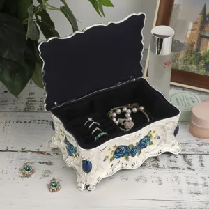 vintage jewelry box metal 3